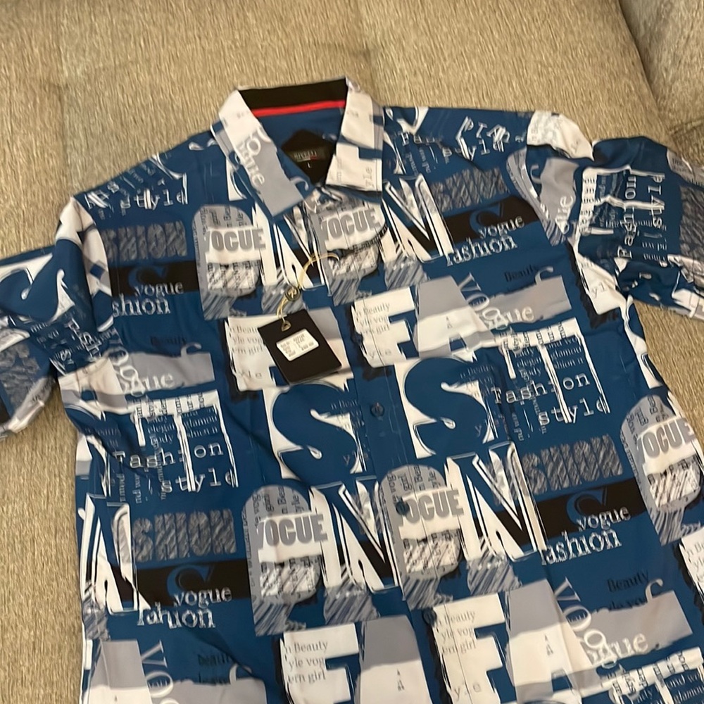 Short sleeve dress shirt